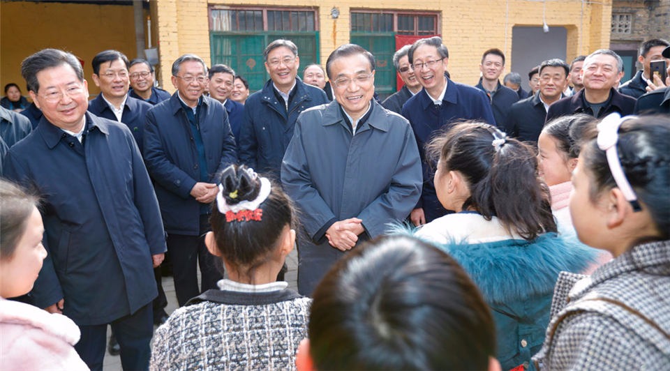 Premier Li calls for more work to improve people's lives:0