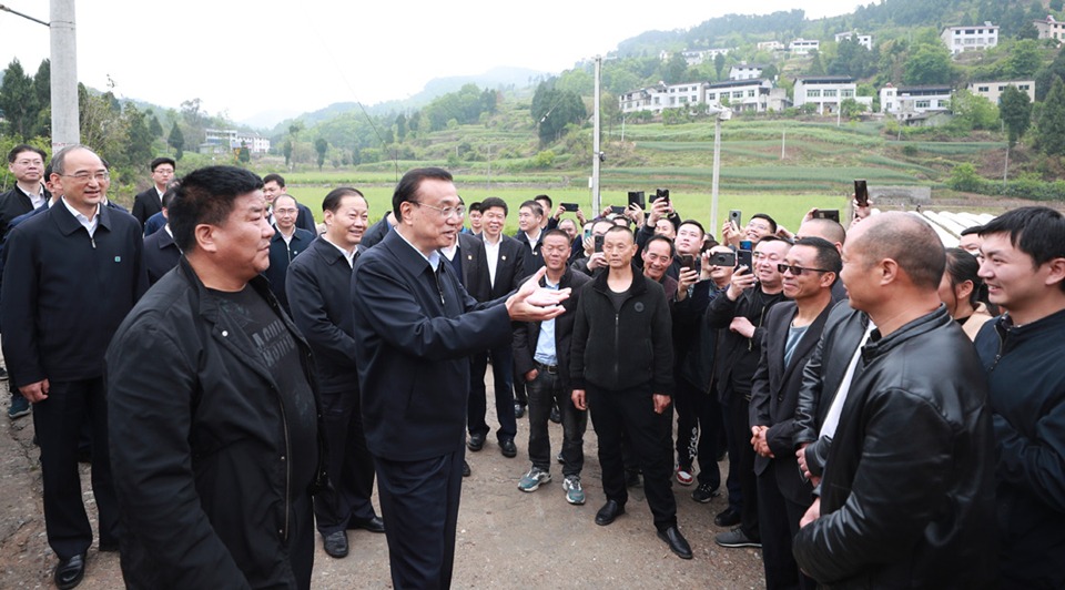 Premier Li inspects Sichuan province:0