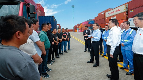 Premier Li inspects Zhejiang province