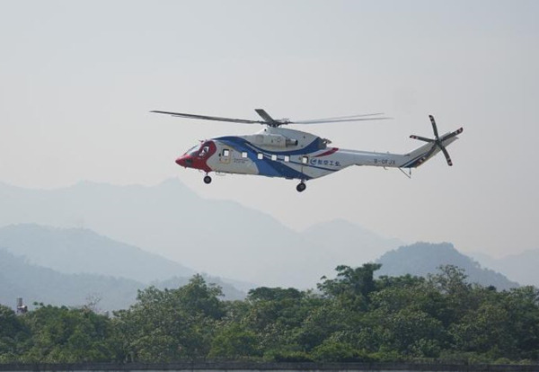 China's homegrown AC313A large civil helicopter makes maiden flight:0