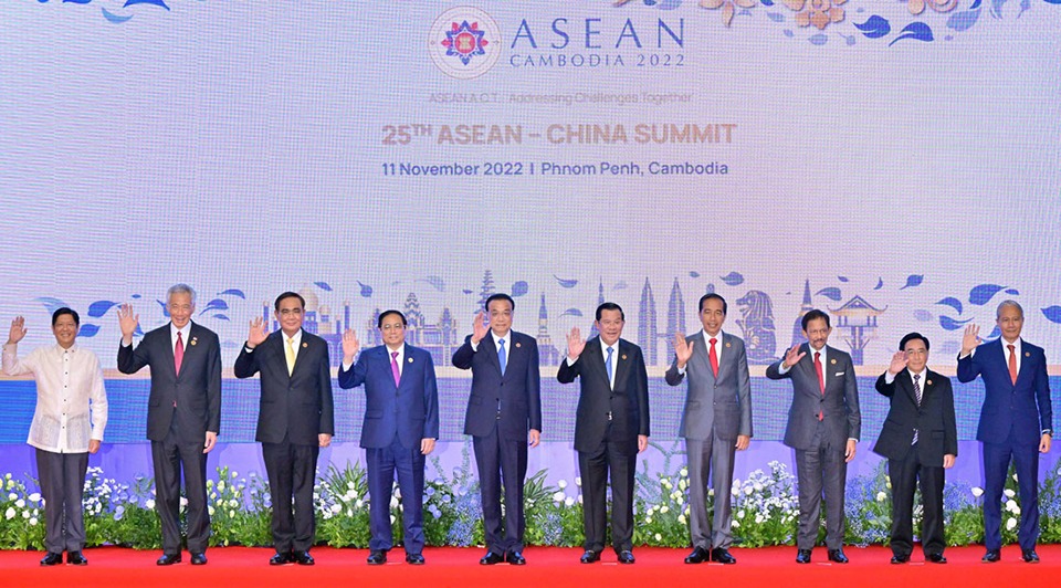 Premier calls for strengthening China-ASEAN ties:2