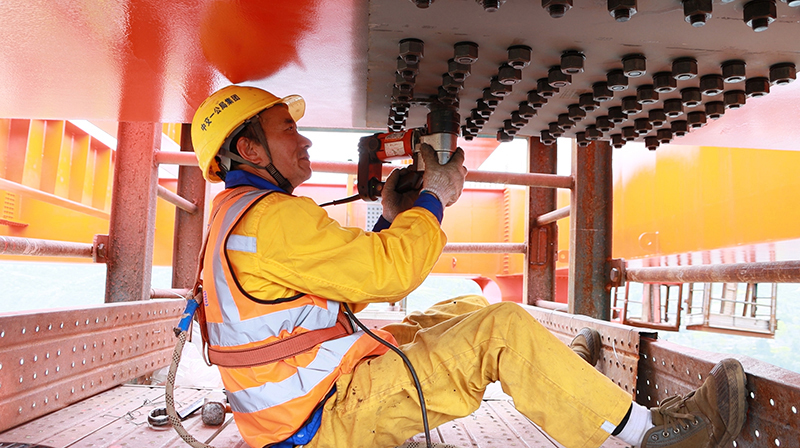 Main body of Wujiang Bridge completed in SW China